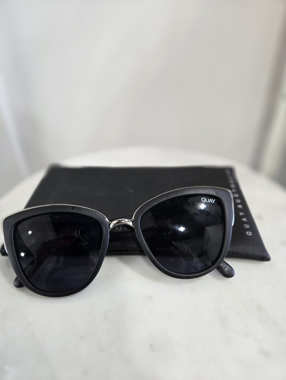 Quay Australia Black Cat-Eye Sunglasses with Dark Lenses